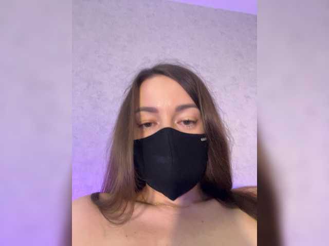 Veneralove777 live cam on BongaCams