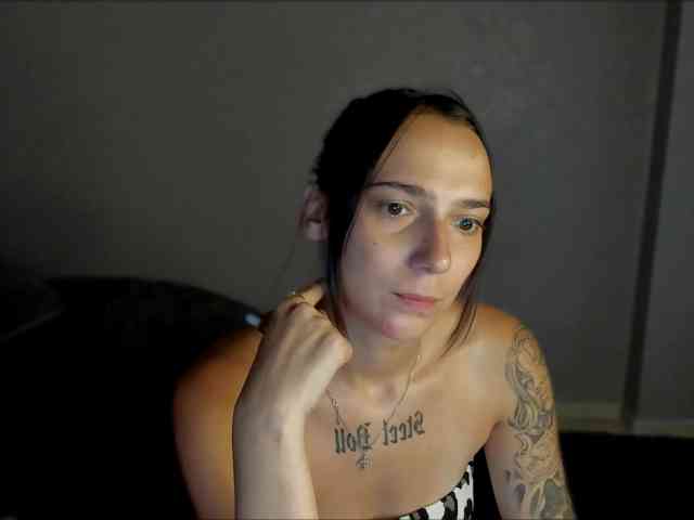 AnnaMiled webcam