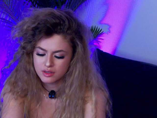 NayaQuinn live cam on BongaCams