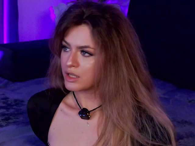 NayaQuinn live cam on BongaCams