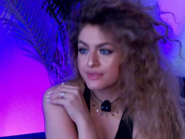 NayaQuinn live cam on BongaCams