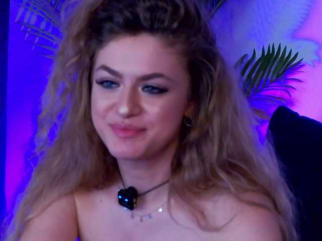 NayaQuinn live cam on BongaCams