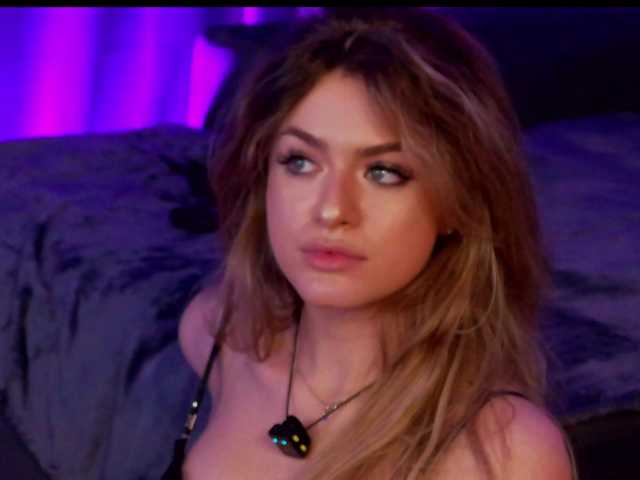 NayaQuinn live cam on BongaCams