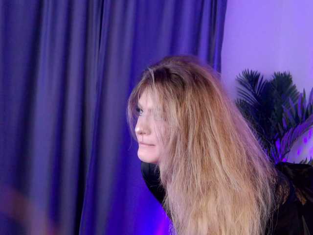 NayaQuinn live cam on BongaCams