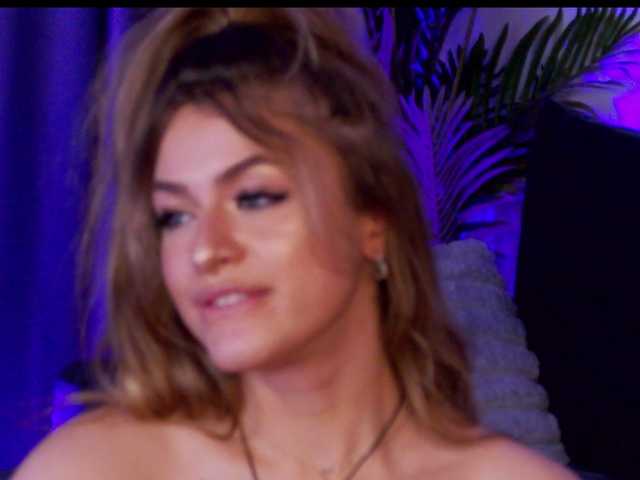 NayaQuinn live cam on BongaCams