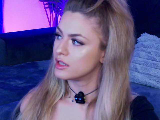 NayaQuinn live cam on BongaCams