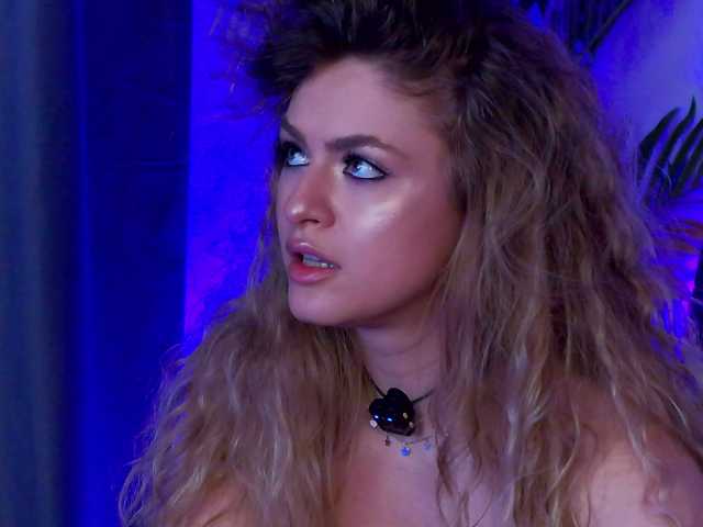 NayaQuinn live cam on BongaCams