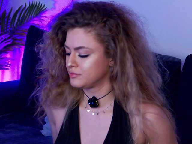 NayaQuinn live cam on BongaCams