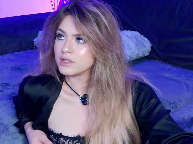 NayaQuinn live cam on BongaCams