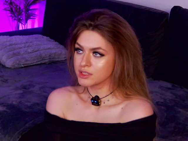 NayaQuinn live cam on BongaCams