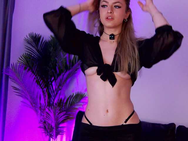 NayaQuinn live cam on BongaCams