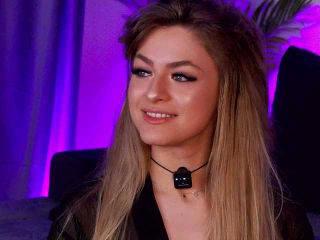 NayaQuinn live cam on BongaCams