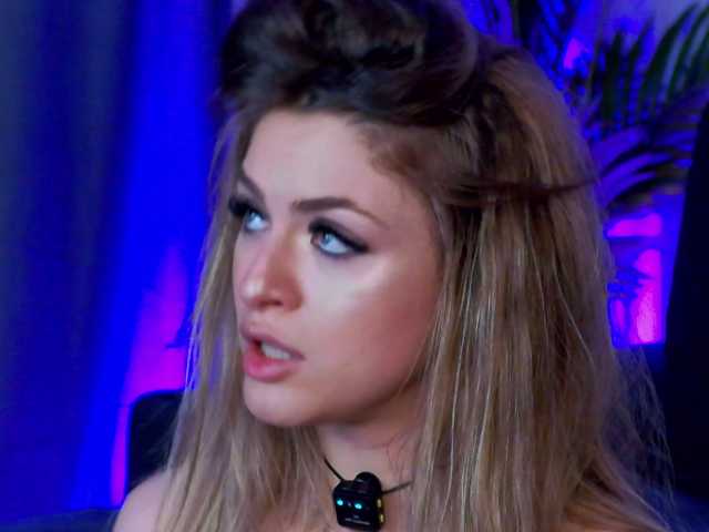 NayaQuinn live cam on BongaCams