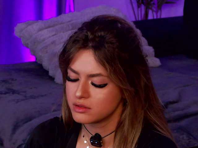 NayaQuinn live cam on BongaCams