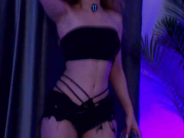 NayaQuinn webcam