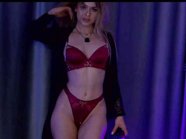 NayaQuinn webcam