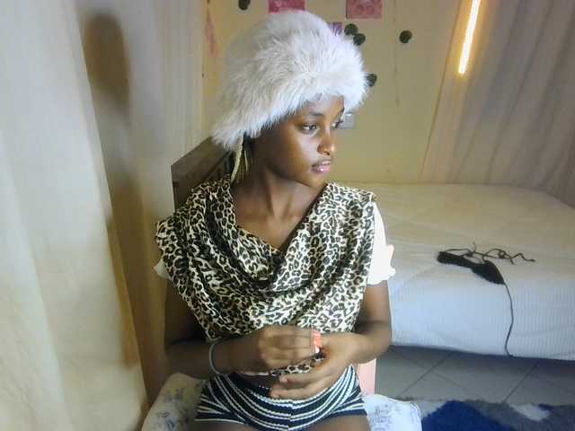 Ambrosiana live cam on BongaCams