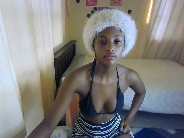 ambrosiana live sex show