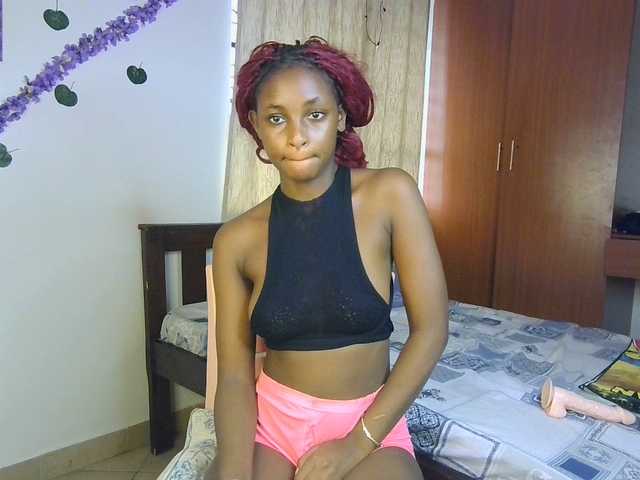 Ambrosiana live cam on BongaCams