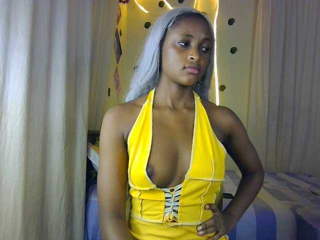 Ambrosiana's BongaCams show and profile