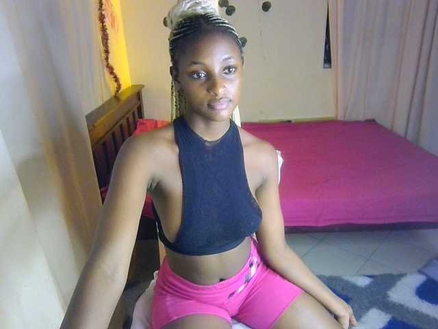 Ambrosiana live cam on BongaCams