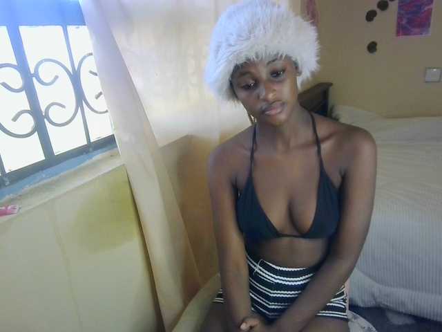 Ambrosiana live cam on BongaCams