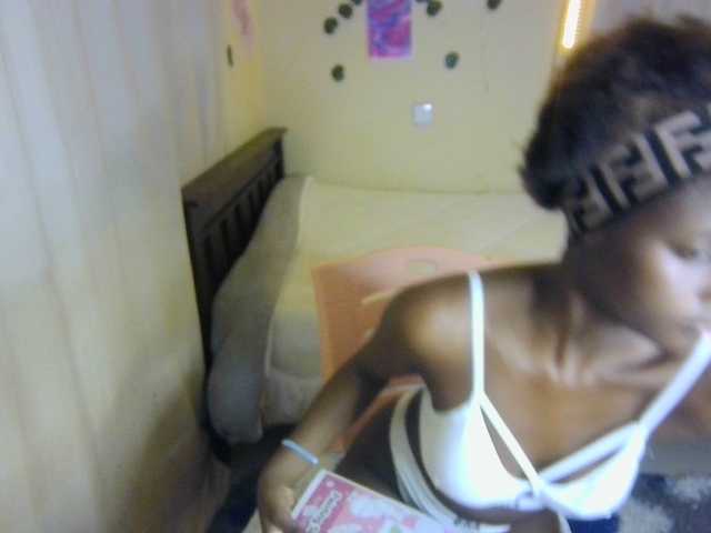 Ambrosiana live cam on BongaCams