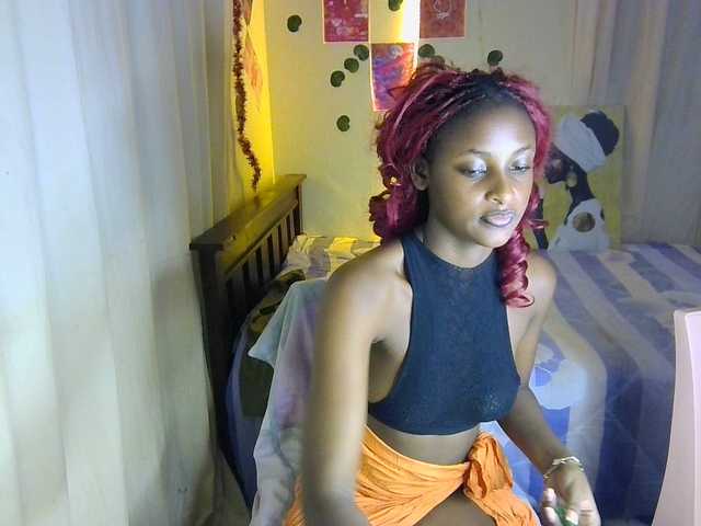 Ambrosiana live cam on BongaCams