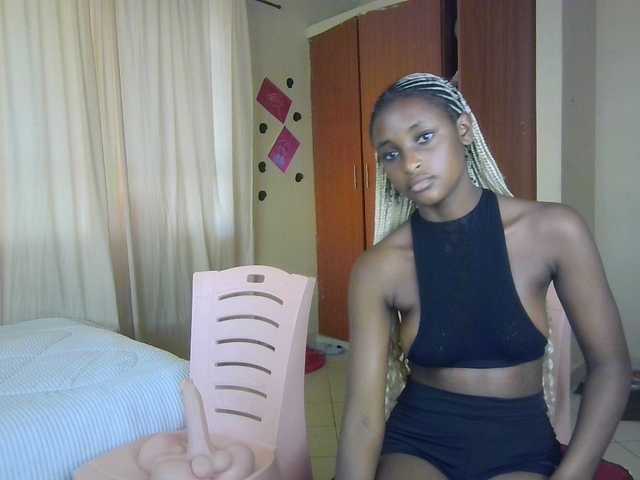 Ambrosiana live cam on BongaCams