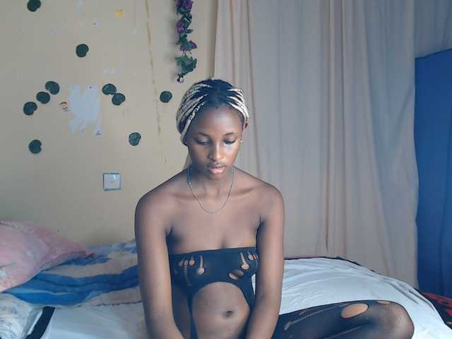 Ambrosiana live cam on BongaCams