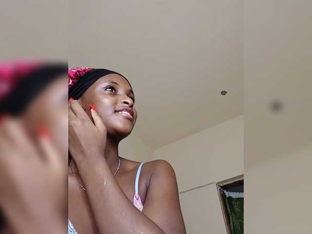 Ambrosiana live cam on BongaCams