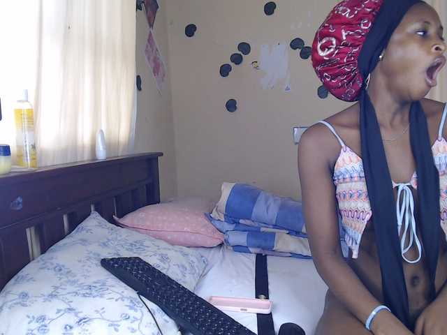 Ambrosiana live cam on BongaCams