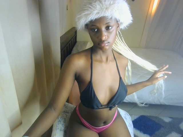 Ambrosiana live cam on BongaCams