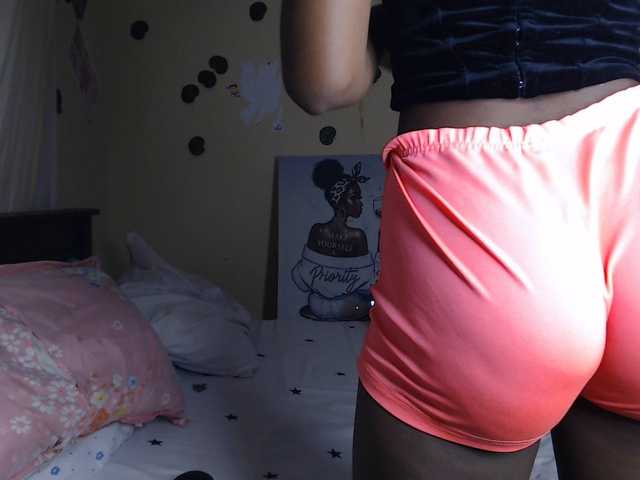Ambrosiana live cam on BongaCams