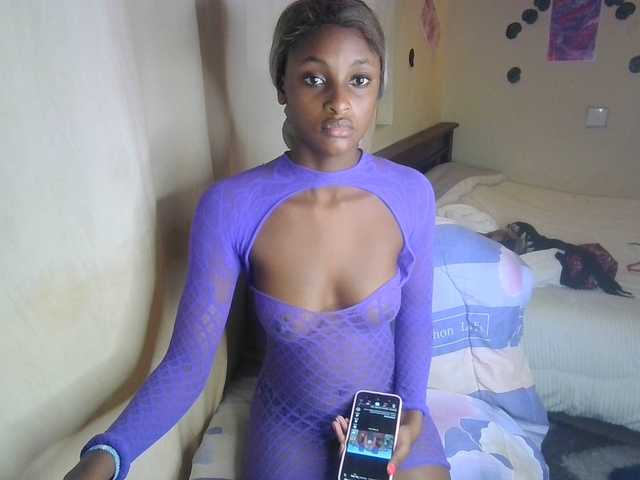 Ambrosiana live cam on BongaCams