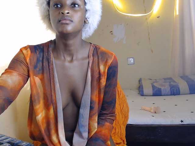 Ambrosiana live cam on BongaCams