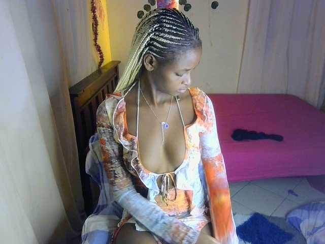 Ambrosiana live cam on BongaCams