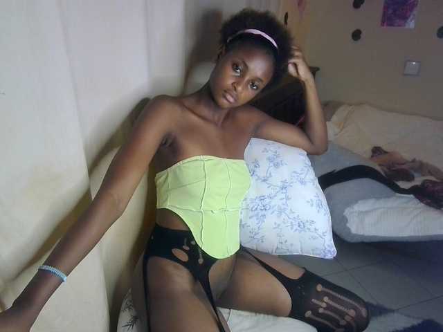 Ambrosiana live cam on BongaCams