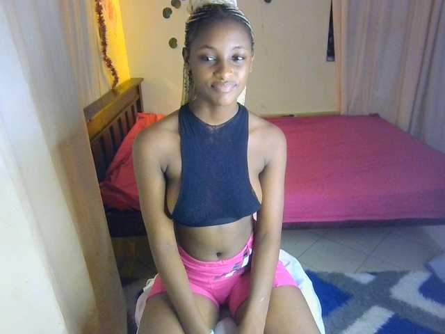Ambrosiana live cam on BongaCams
