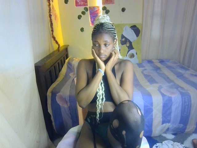 Ambrosiana live cam on BongaCams