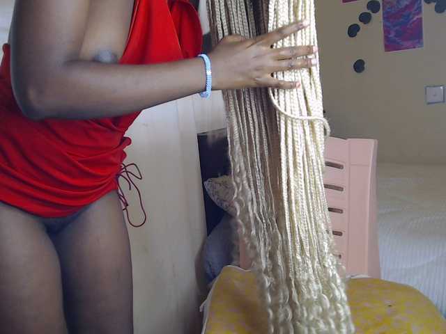 Ambrosiana live cam on BongaCams