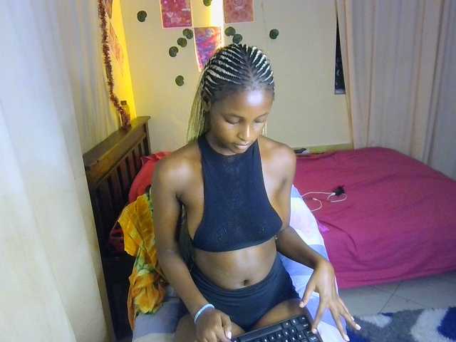 Ambrosiana live cam on BongaCams