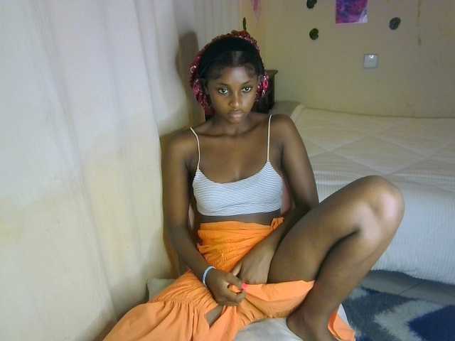 Ambrosiana live cam on BongaCams