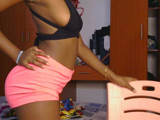 Ambrosiana live cam on BongaCams