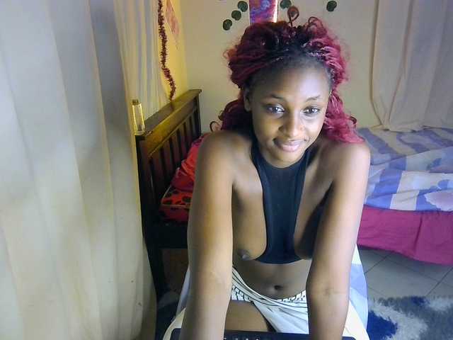Ambrosiana live cam on BongaCams