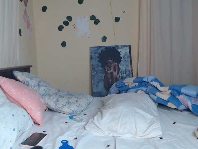 Ambrosiana live cam on BongaCams
