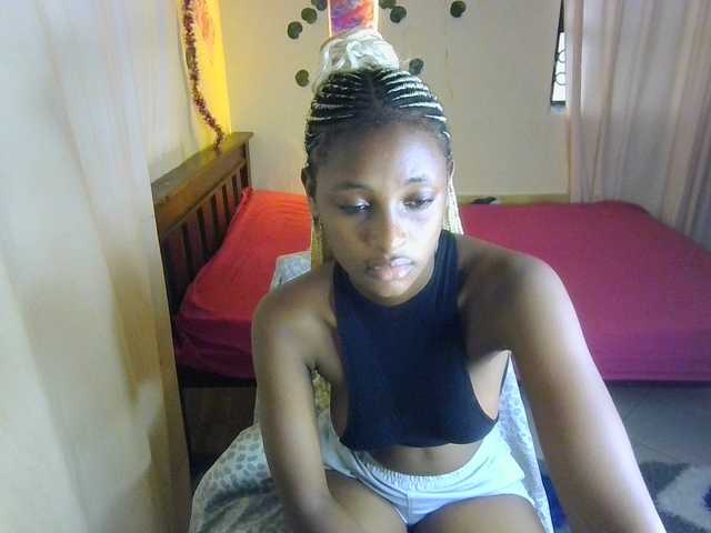 Ambrosiana live cam on BongaCams