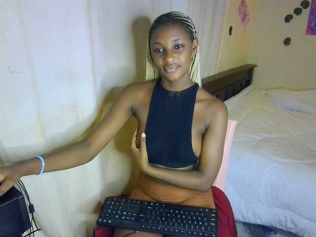 Ambrosiana live cam on BongaCams
