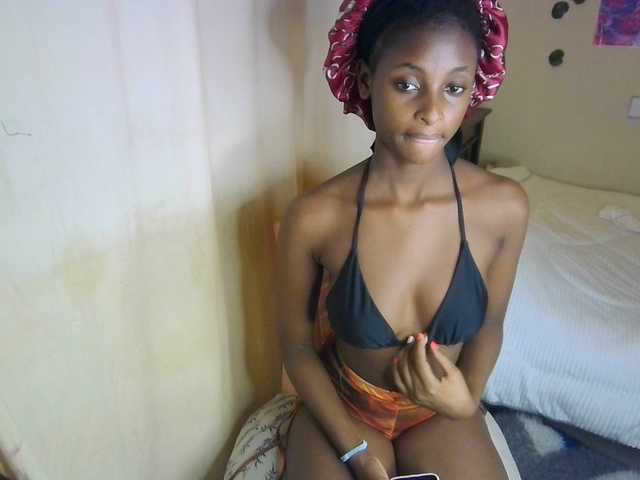 Ambrosiana live cam on BongaCams