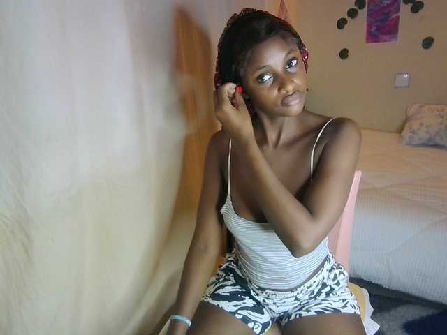 Ambrosiana live cam on BongaCams
